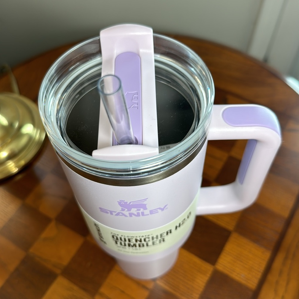 40 oz orchid Stanley insulated tumbler - Picture 2 of 8